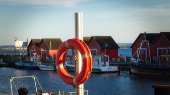 Lifebelt Port Hut