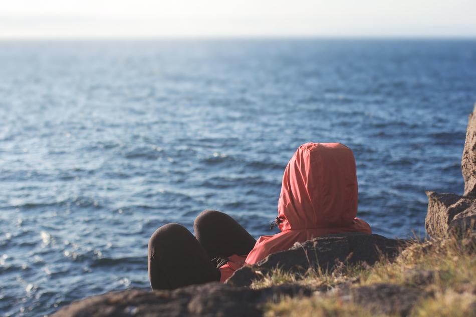 vacationer near the sea