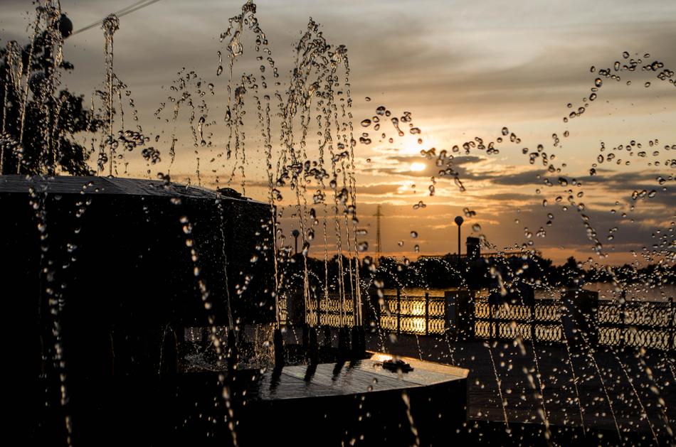 Fountain Water Sky