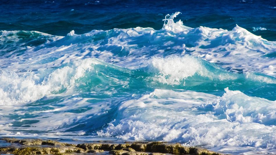 Wave Smashing Sea