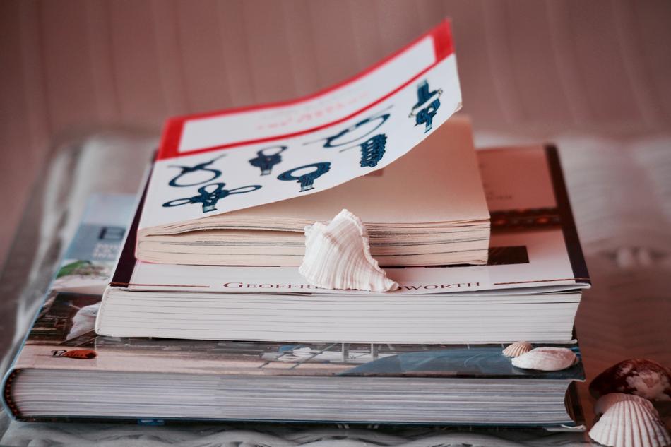 Books Knots Sea