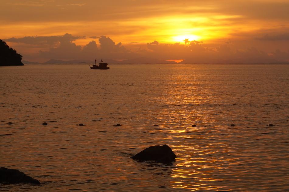 Sunset Phi Sea