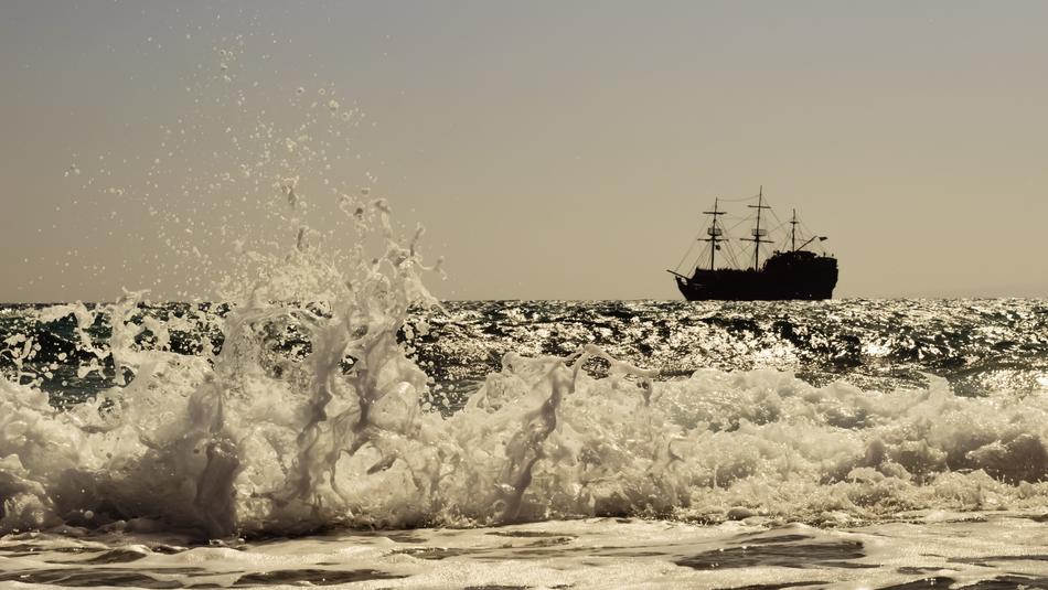 Wave Smashing Drops