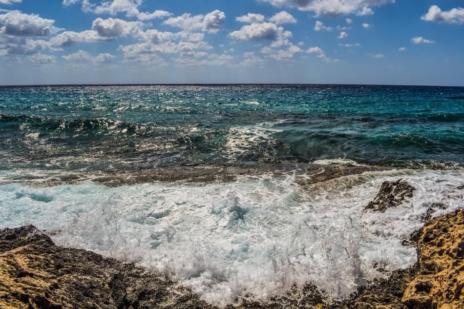 Wave Crushing Sea