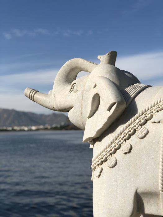 Sculpture Water Travel
