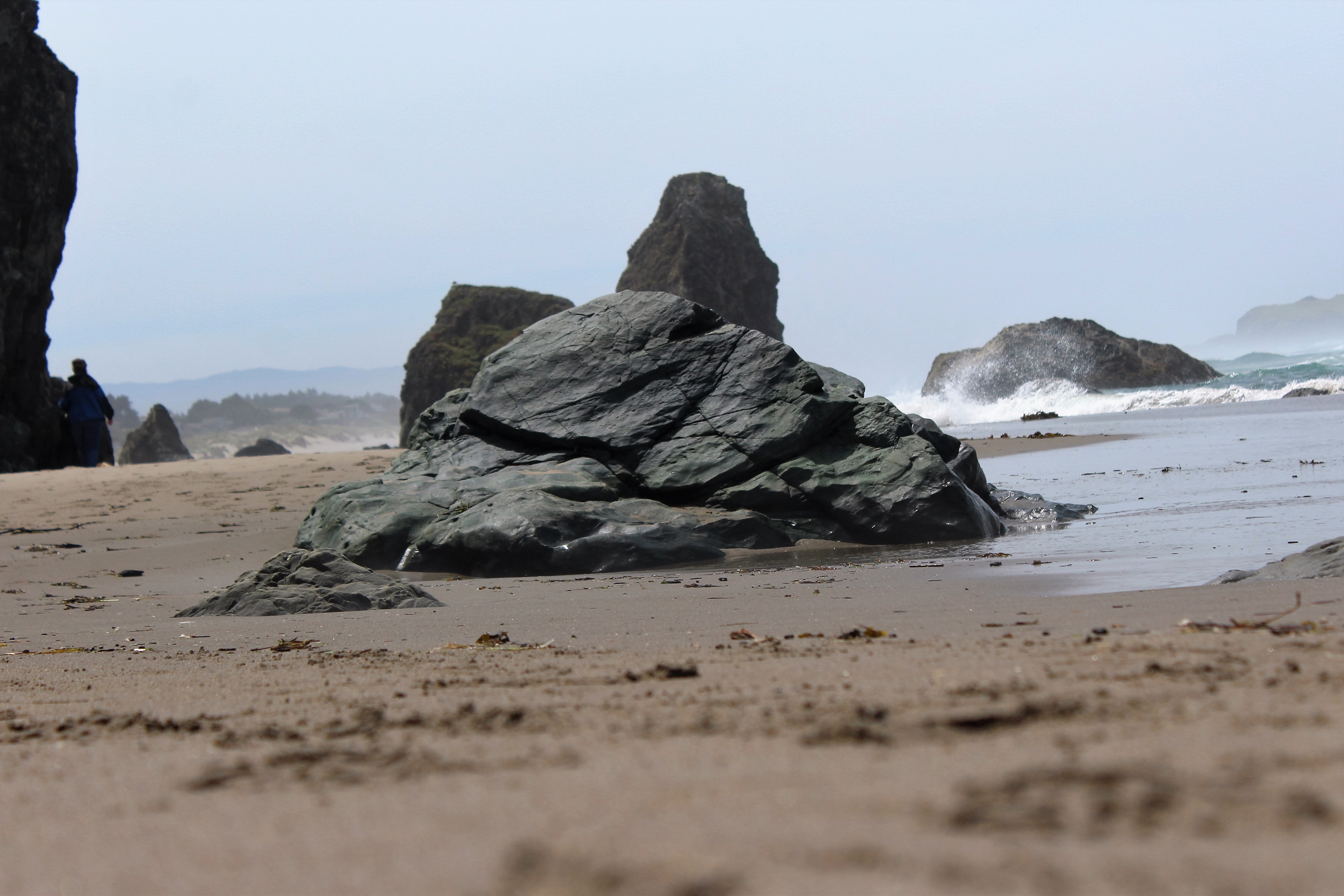 море скалы песок камни
