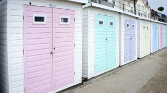 Beach Hut Cottage Wood