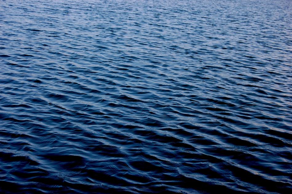Wavy Water desktop