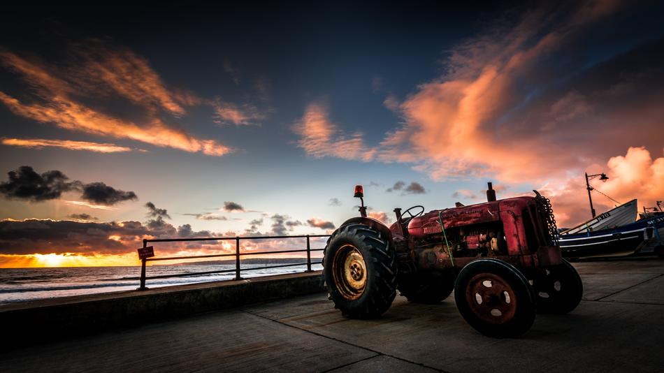 Tractor Fordson Sunrise Golden