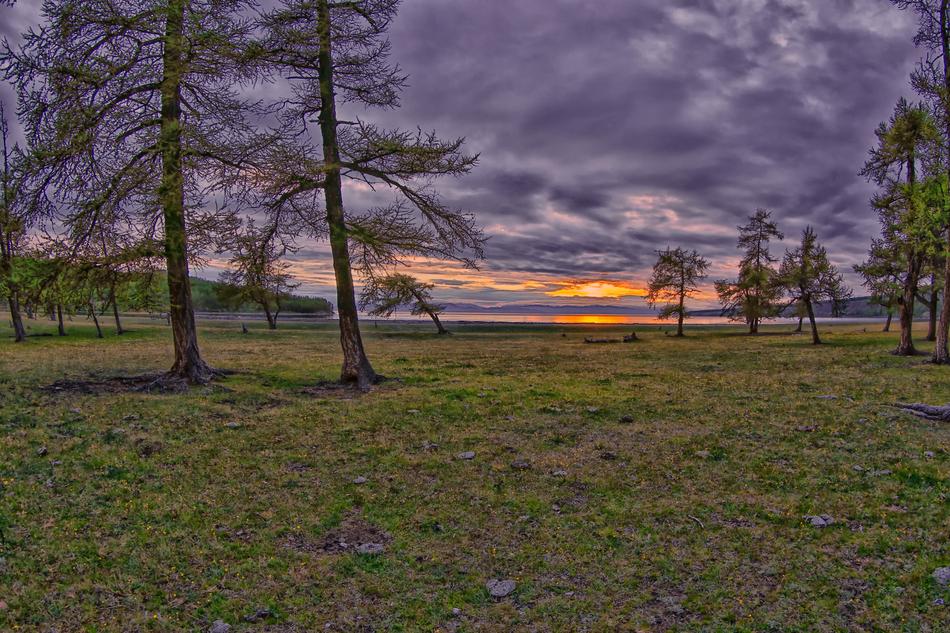 At Dusk Fax The Lake Mongolia In
