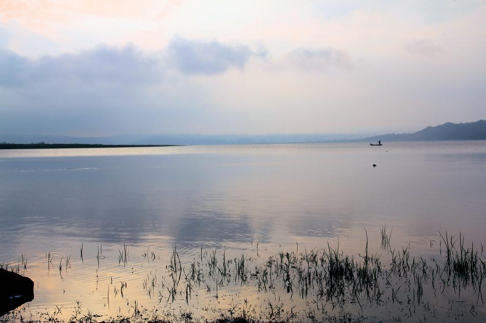 lake at Dawn In Calderon