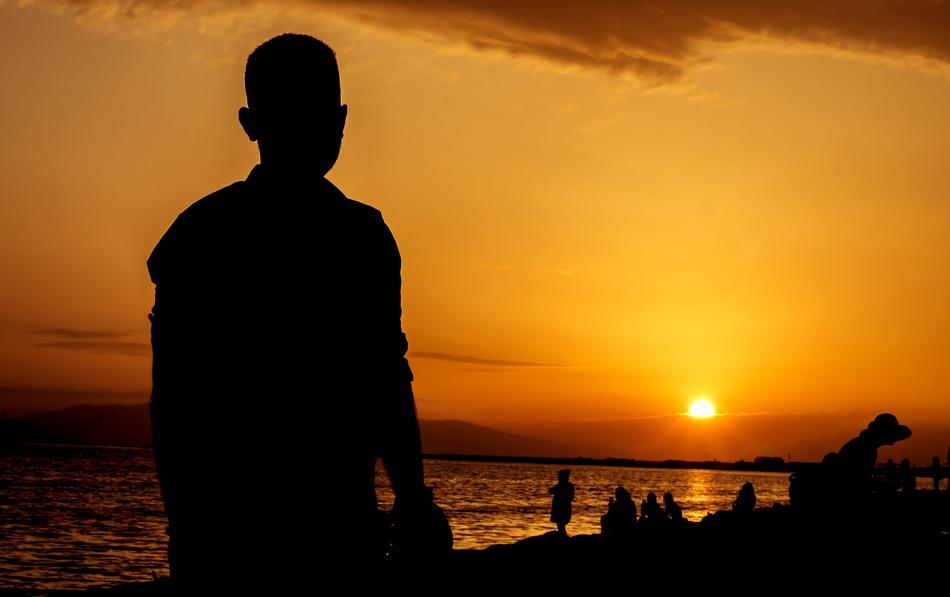 Silhouette Sunset Red