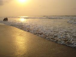 sea family sun