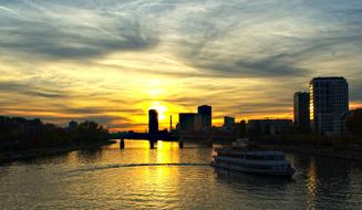 Frankfurt Main River Cityscape