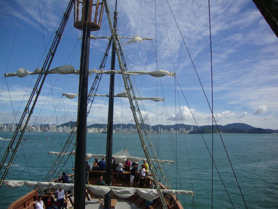 boat sea mountains