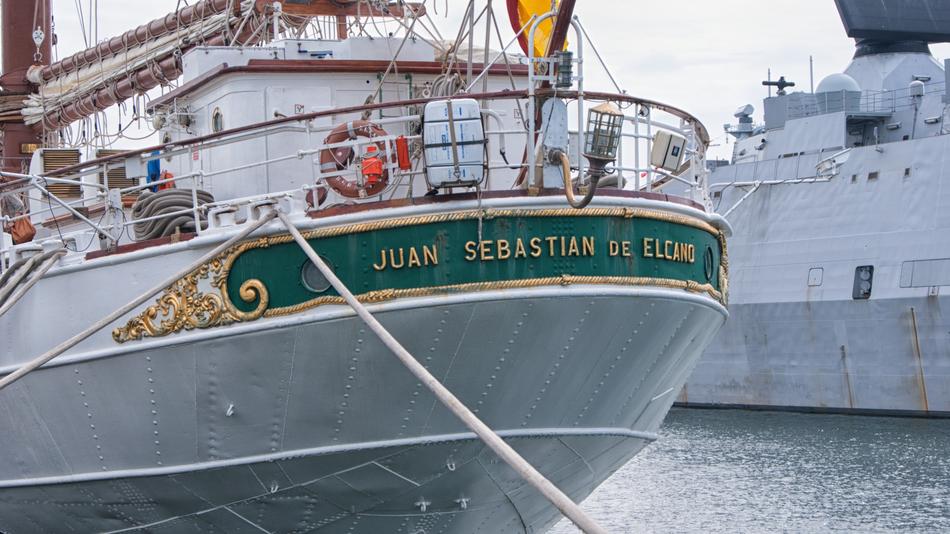 View of the deck of the ship with ropes