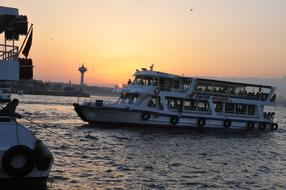 Sunset Throat Marine