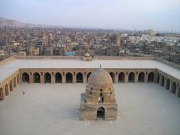 photo of an antique mosque in Cairo, Egypt