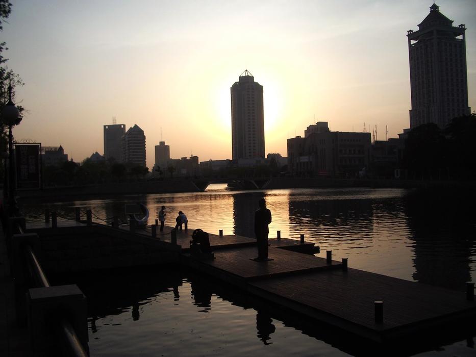 city sun lake