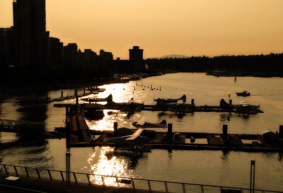 Sunset Harbour Floatplanes