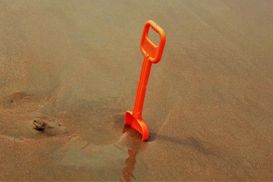 shovel sand beach