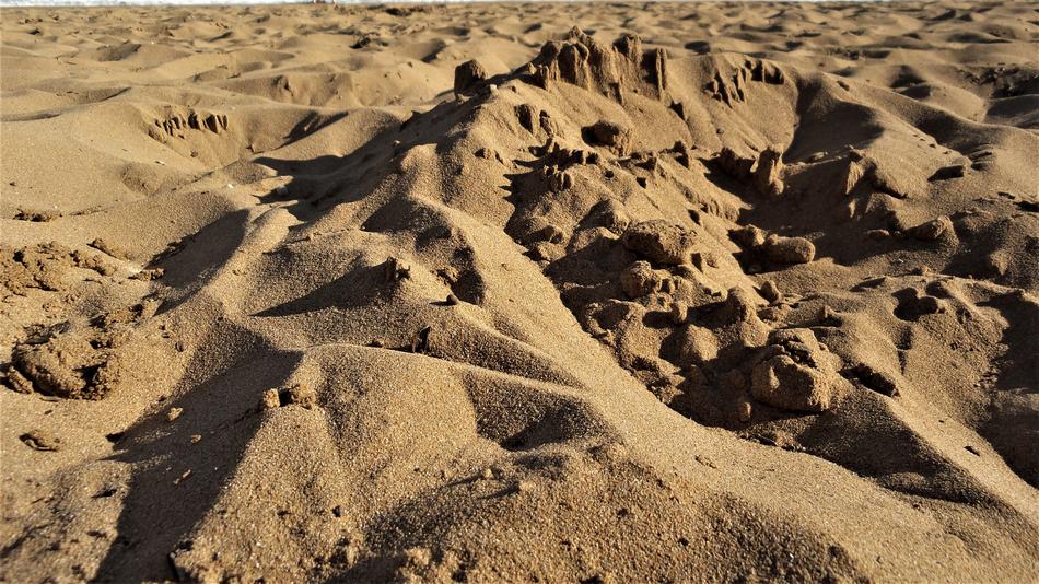 sand mountains on the beach