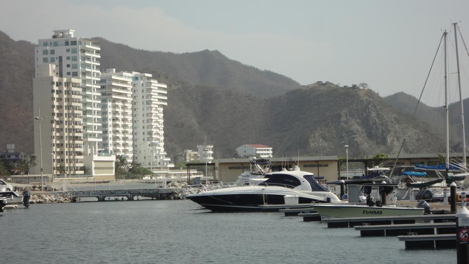 yachts with a view of the city