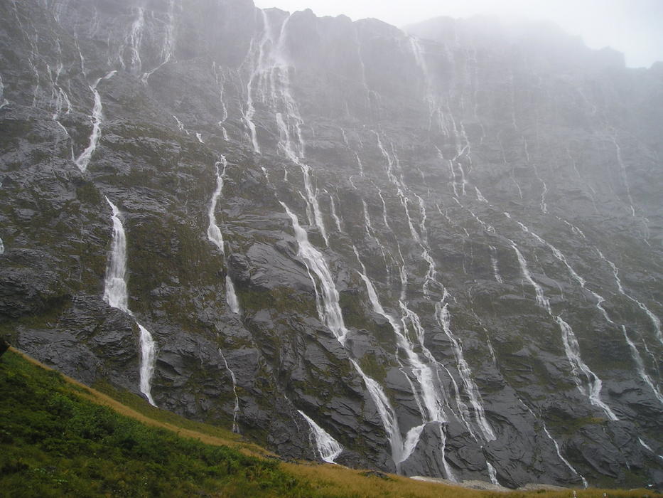 impressively beautiful Waterfalls New Zealand