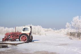 tractor on Frost Ice