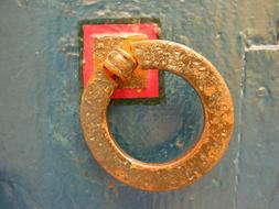 golden round doorknob