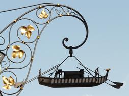 Ulmer Schachtel Boat as a forged element