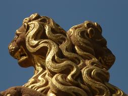 Golden Lions with long Mane, sculpture