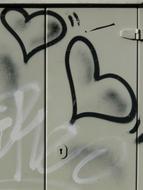 Graffiti Hearts Spray drawing