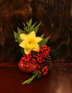 Flower Arrangement with yellow Daffodil