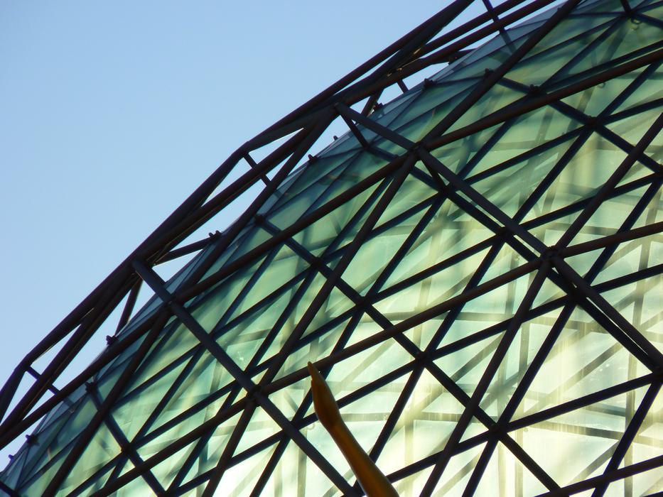 Glass Dalí Museum