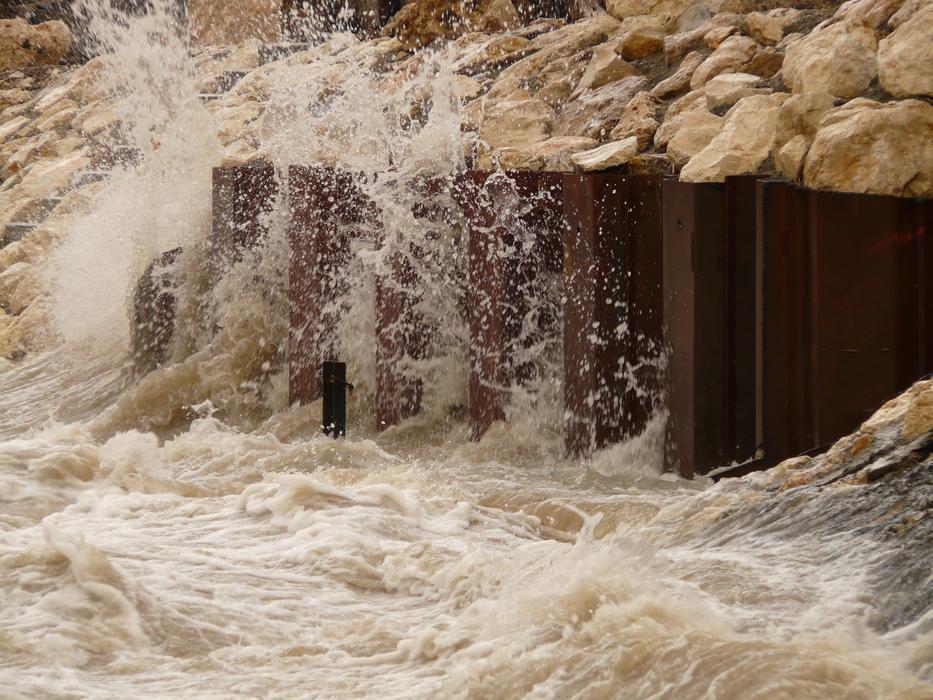 Water High wave