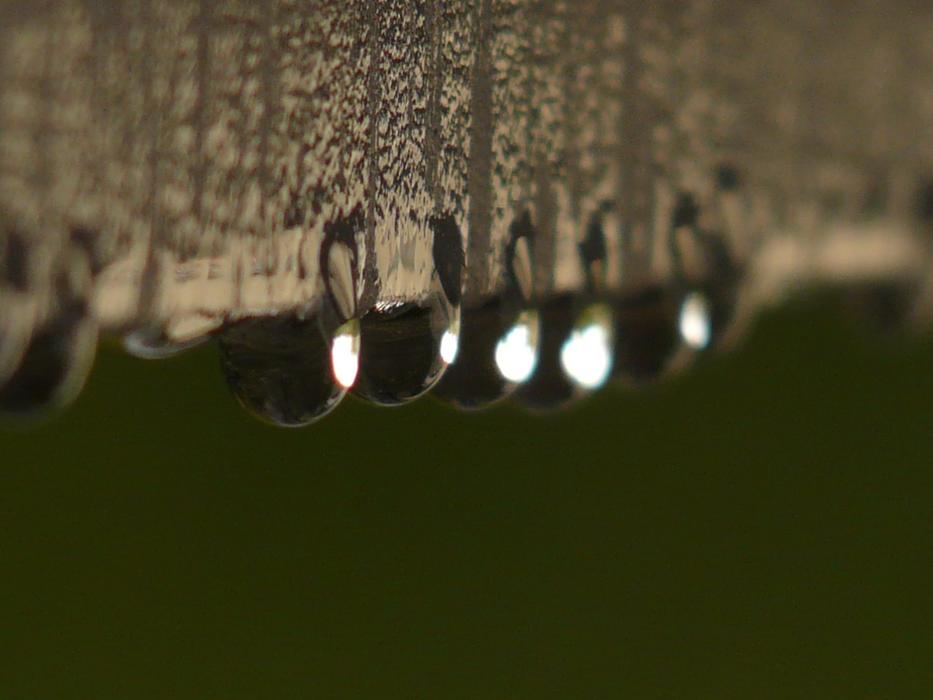 wallpaper with raindrops