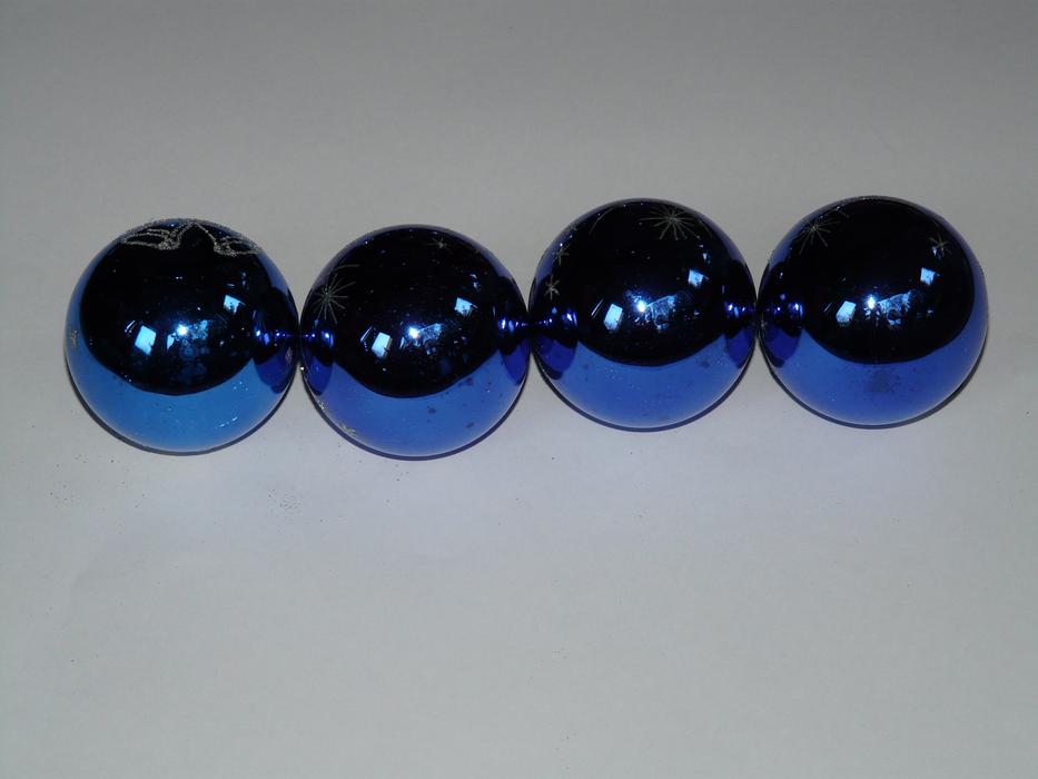 Glaskugeln blue ball