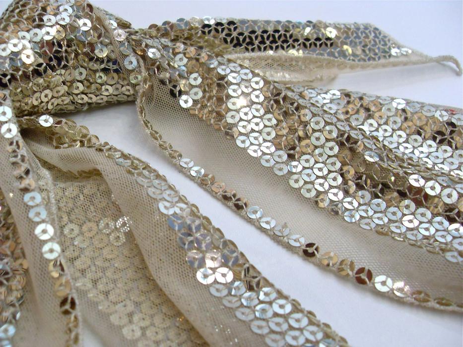 scarf with Sequins