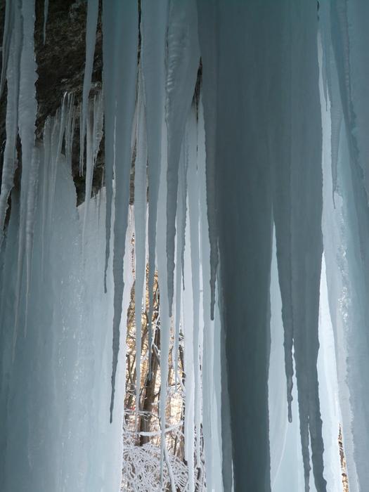Icicle Curtain Formations