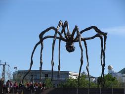 spider sculpture as a work of art in hamburg