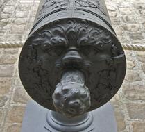 Beautiful, bronze gun knob with the creature, made in 1730