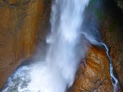 Waterfall spray water