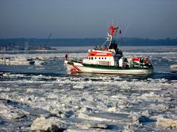 Ships on ice Coast