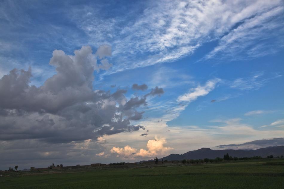 Cirrus Clouds in Sky at dusk