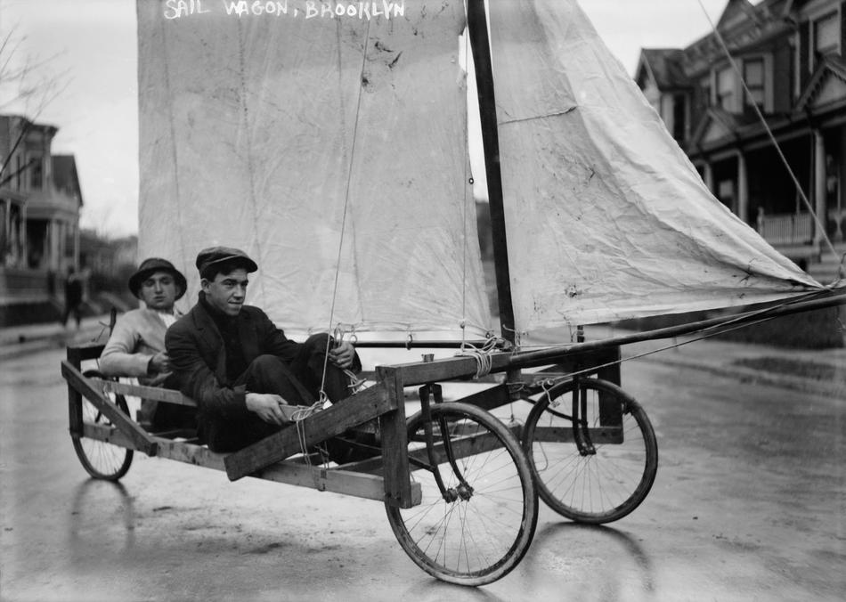 Soapbox Wind Wagon black and white