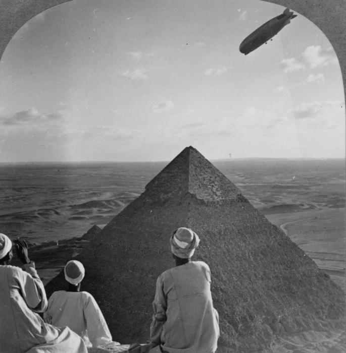 monochrome photo of Pyramids Gizeh Graf Zeppelin