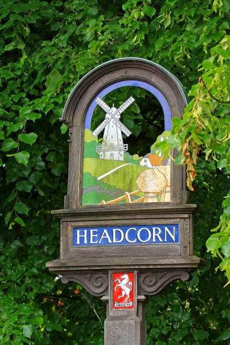 Signpost Headcorn Village