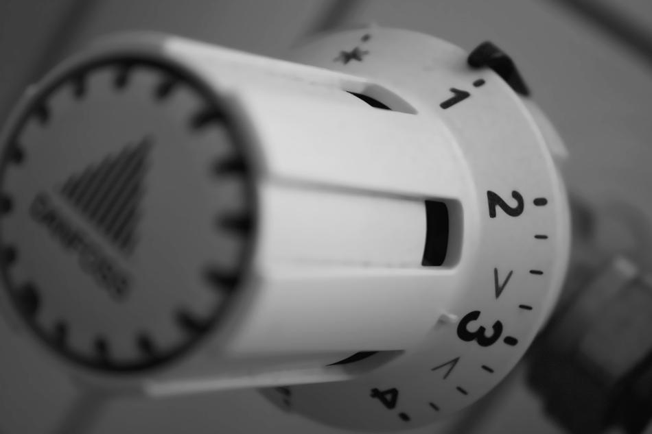 battery temperature controller close-up