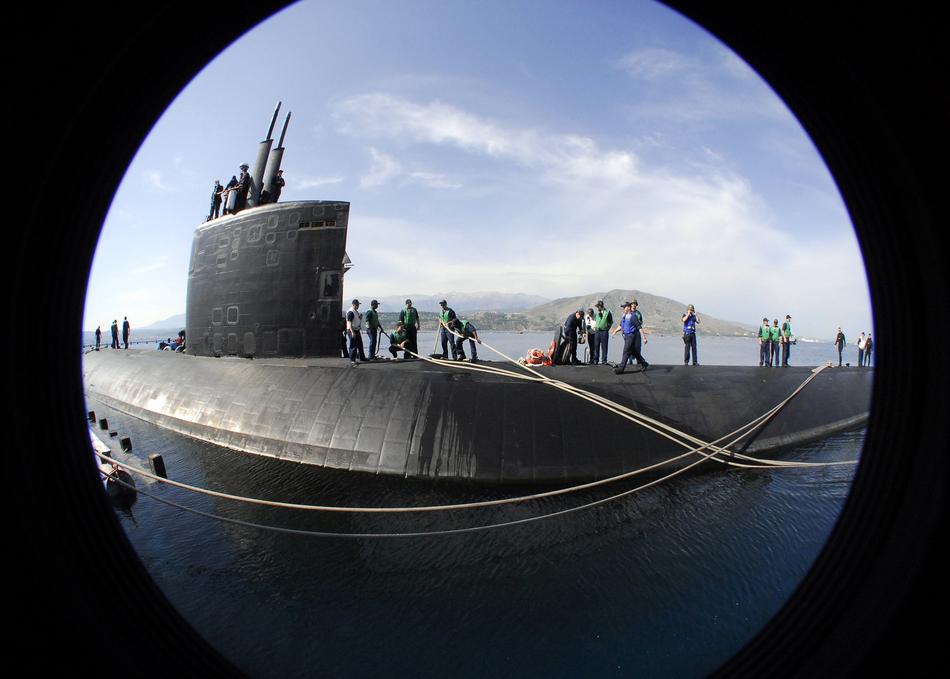 view from the illuminator to the submarine
